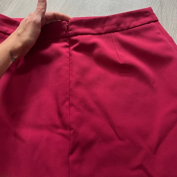 Loft Skirt in Rosebud zip pockets size 6 - Picture 6 of 10